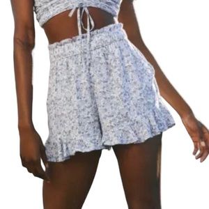 Hollister Blue & White Floral Stretchy Shorts Size Small